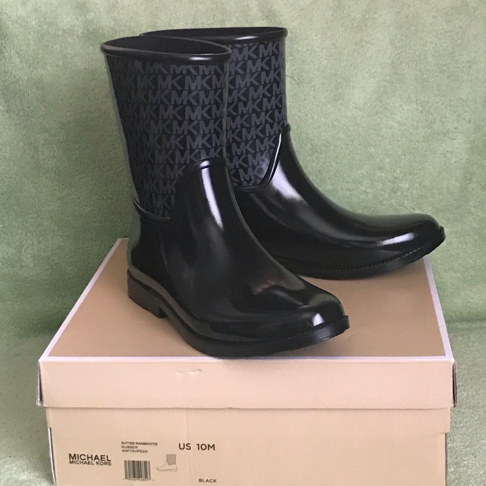 🎀Michael Kor’s Rainboot💕